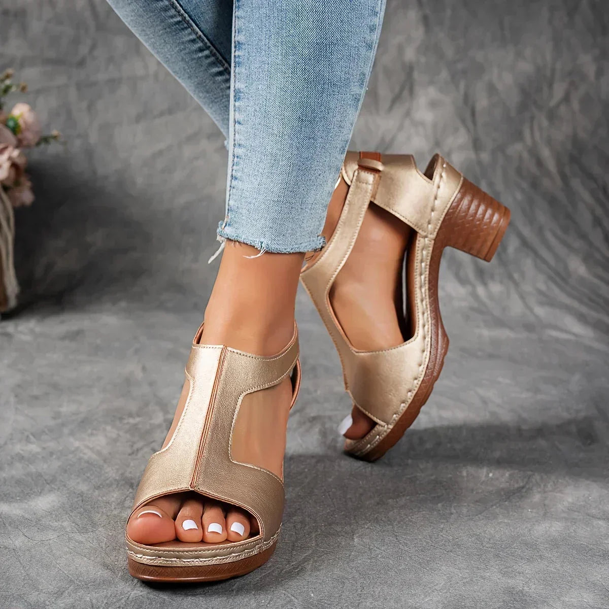 VARELIA | Decentní elegance