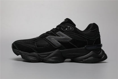 NB 9060 Voll Schwaarz Editioun