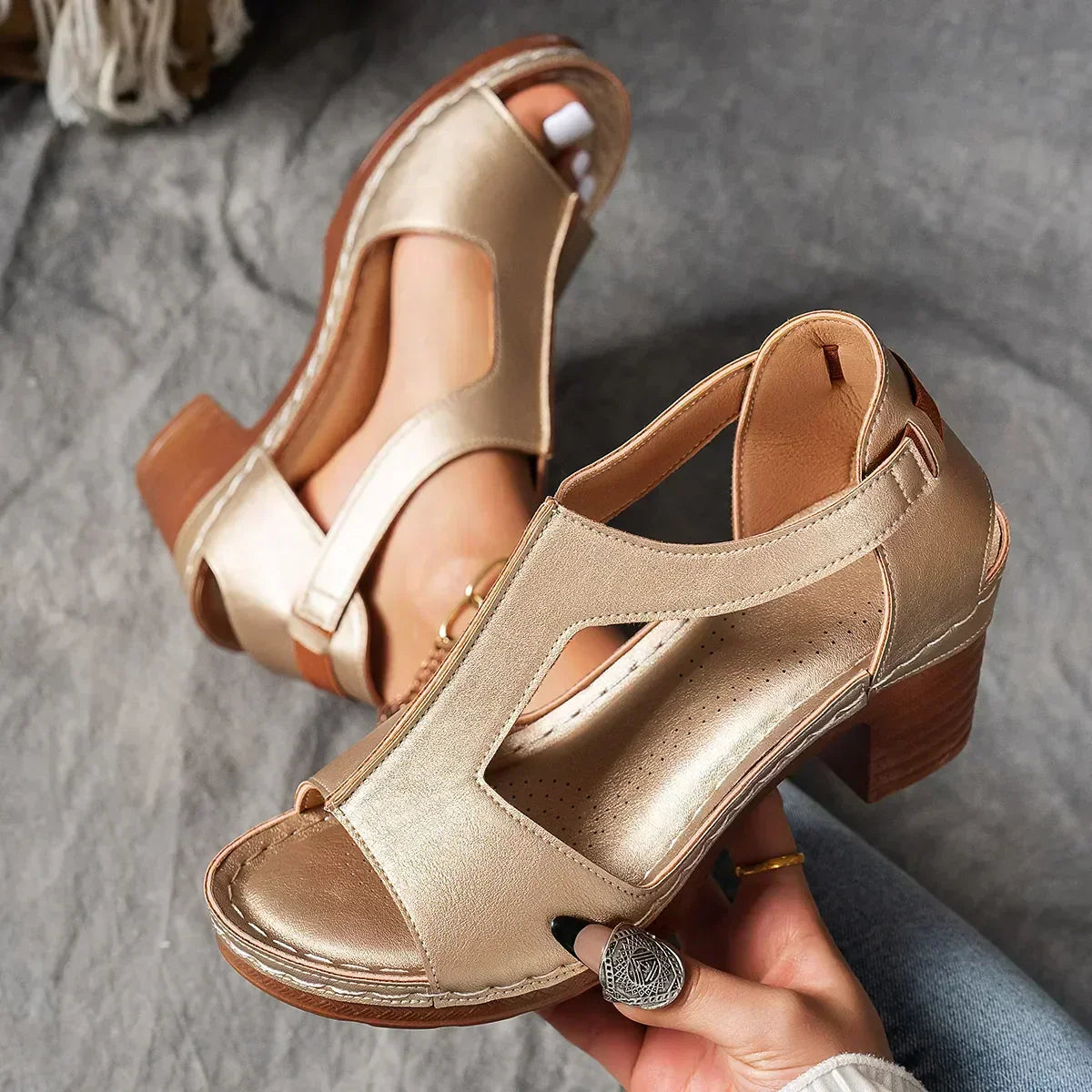 VARELIA | Decentní elegance