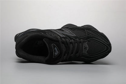 NB 9060 Voll Schwaarz Editioun