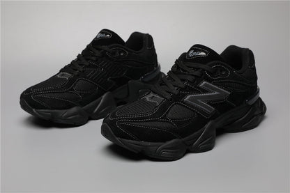 NB 9060 Voll Schwaarz Editioun